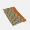 Guess SALAMEDA UNISEX - Foulard - Beige/orange