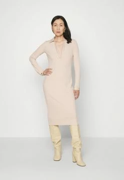 Guess YASMINE DRESS - Jumper Dress - Smoked Peach