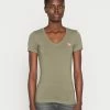 Guess MINI TRIANGLE TEE - Basic T-shirt - Lichen Leaf Green