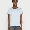 Guess ROLL CUFF TEE - Print T-shirt - Coronado Blue