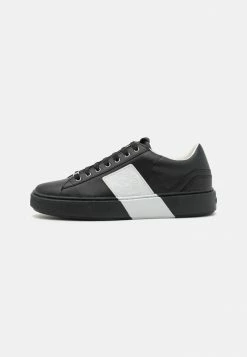 Guess VICE SASH - Trainers - Black/white