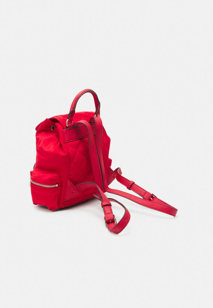 Guess GEMMA SMALL BACKPACK - Rucksack - Passion Red - Image 2