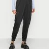 Guess JAY CHARM JOGGER - Trousers - Jet Black